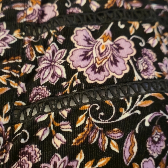 J. Jill M Floral Button-Front Black Couduroy 3/4 Sleeve Blouse W/ Floral Design - Picture 5 of 8